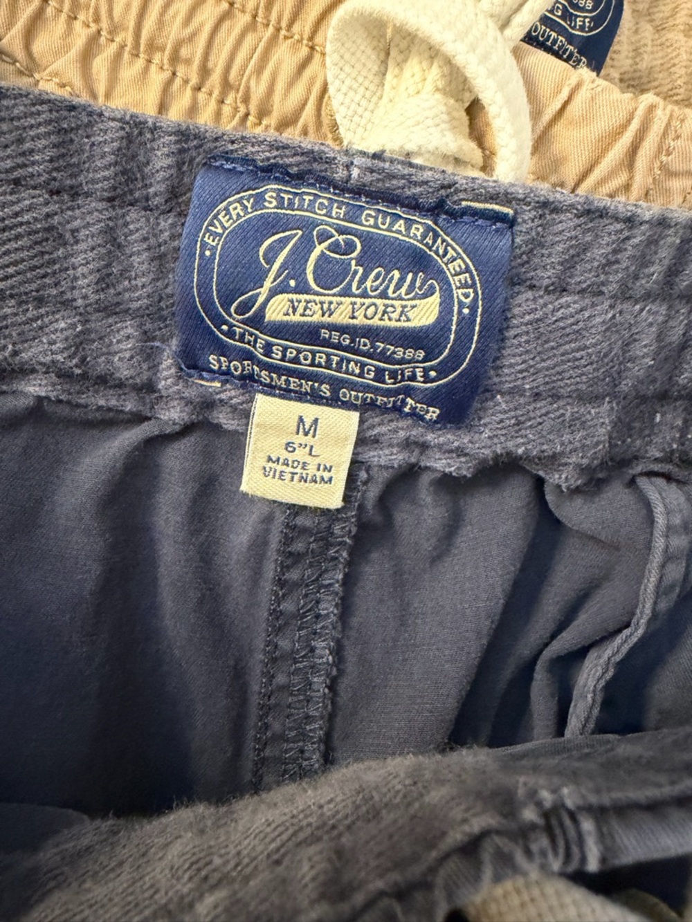 J. Crew Men’s Shorts 4 Pairs Size Medium 6 Inch Inseam - Picture 4 of 9